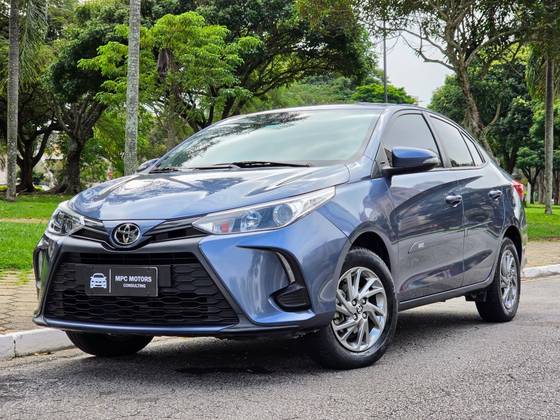 TOYOTA YARIS 1.5 16V FLEX SEDAN XS CONNECT MULTIDRIVE TOYOTA YARIS 1.5 16V FLEX SEDAN XS CONNECT MULTIDRIVE